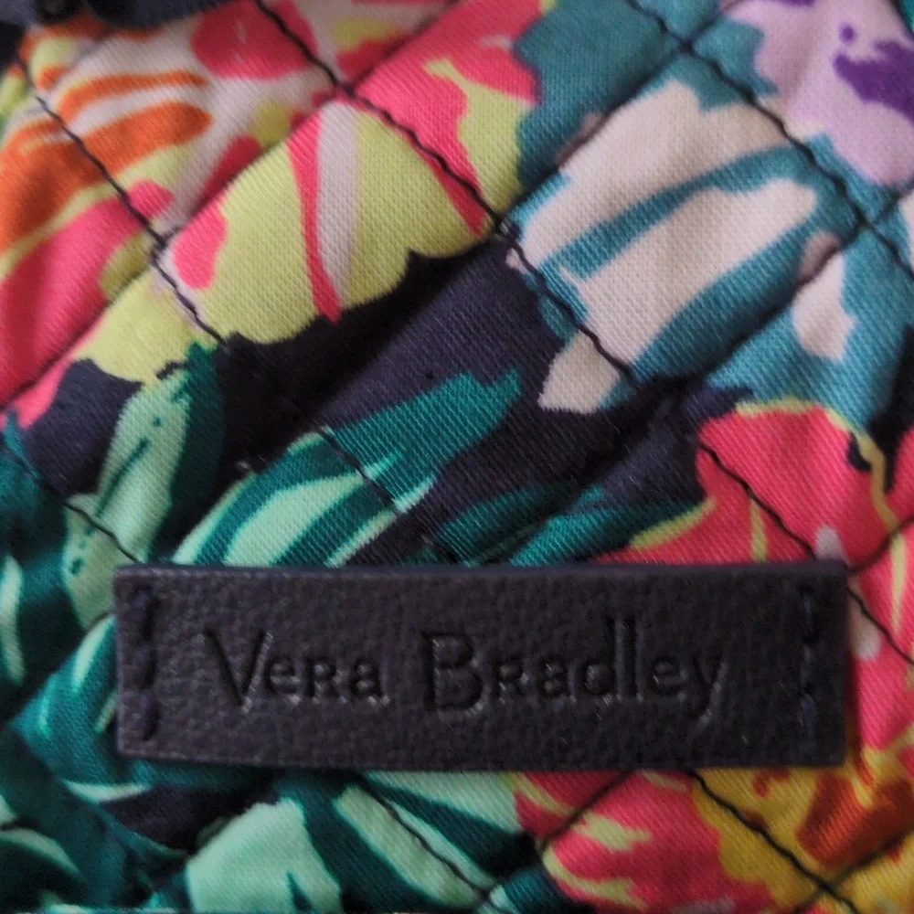 Vera Bradley Floral Quilted Sling Bag NWOT - Picture 6 of 6
